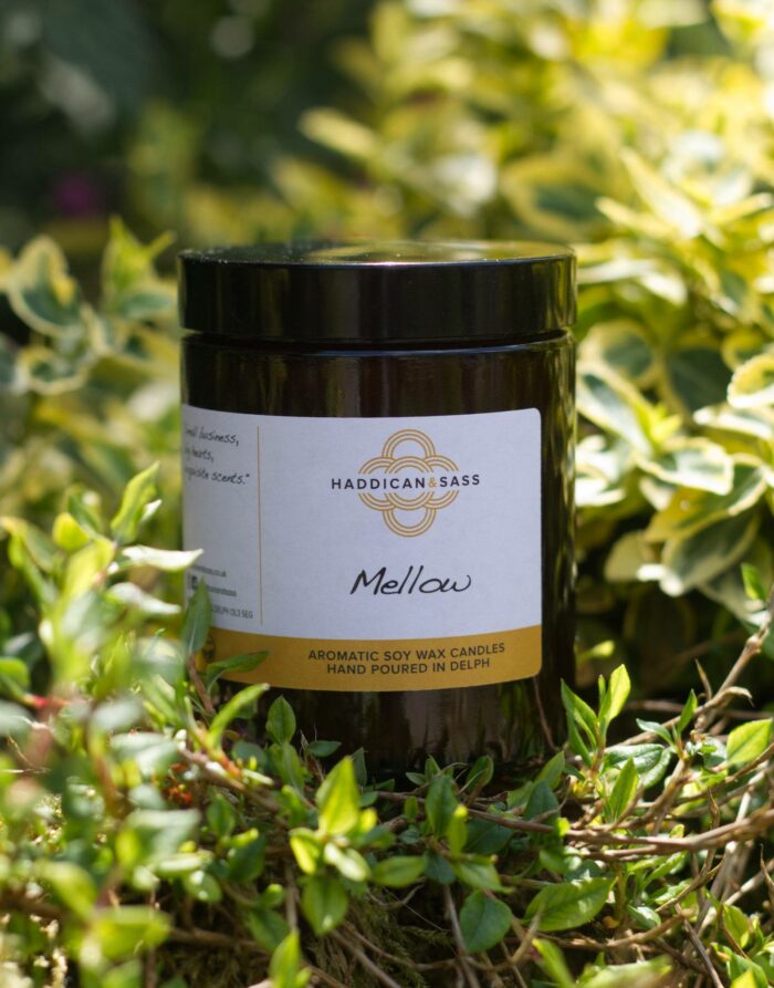 Mellow scented candle – large